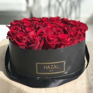 Luxurious red rose box